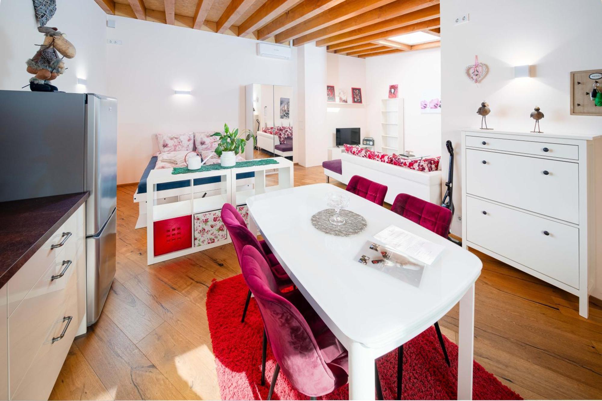 Apartment White Der Sportschule Badura Лайпциг Екстериор снимка